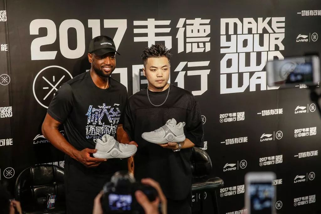 国产运动鞋和阿迪耐克差距,阿迪达斯耐克彪马足球鞋