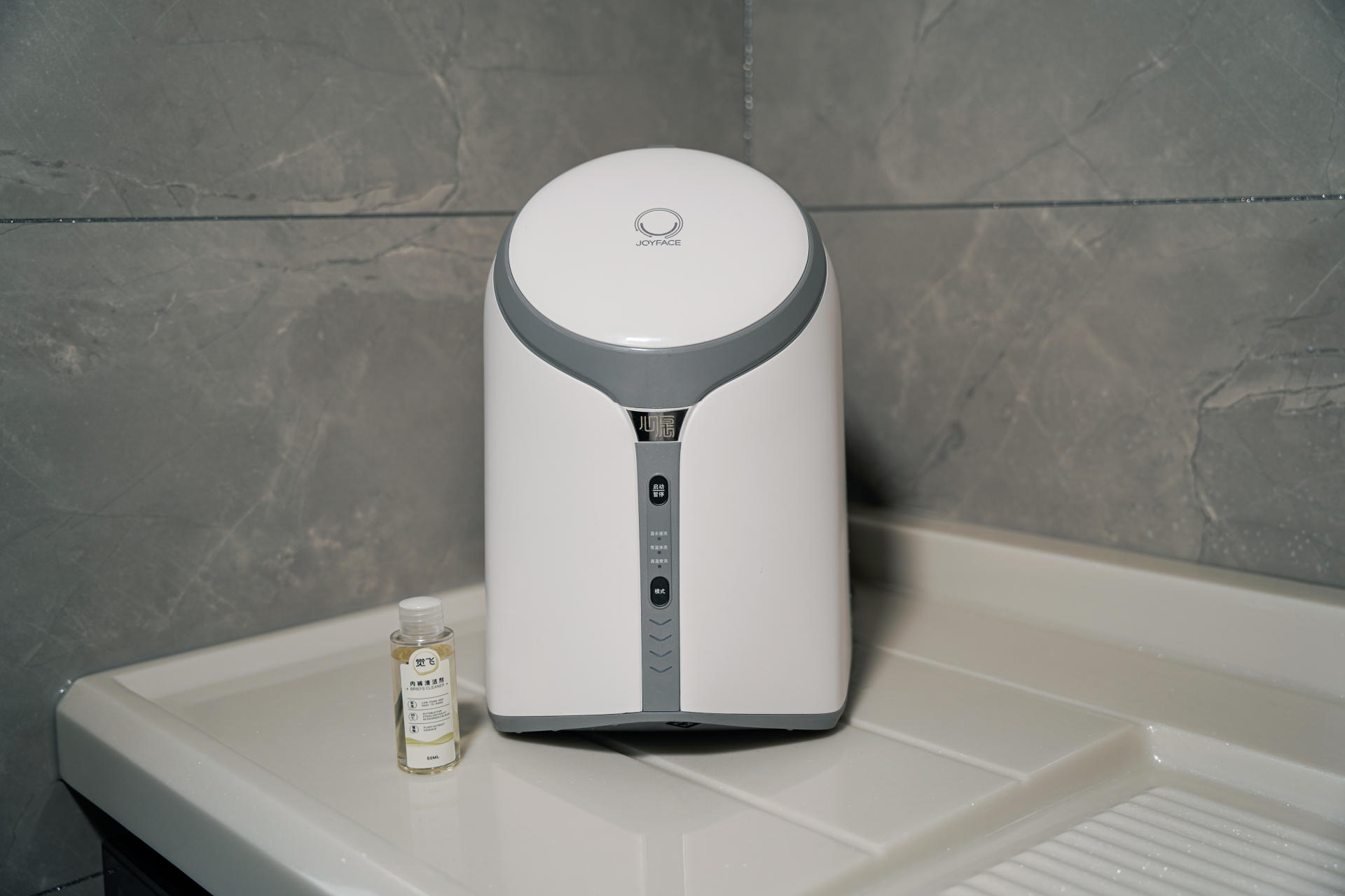 解放双手，洁净除菌，觉飞心愿-仿手微洗衣机深度测评