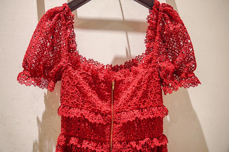 我们逛了天的成都时代奥莱，为你整理出这份春节新衣精明采购清单