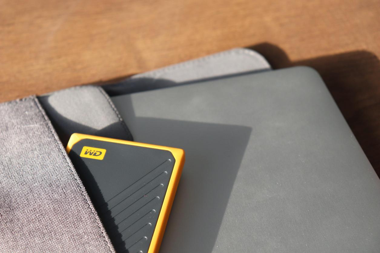 西数MyPassportSSD固态移动硬盘,西数mypassport随行版