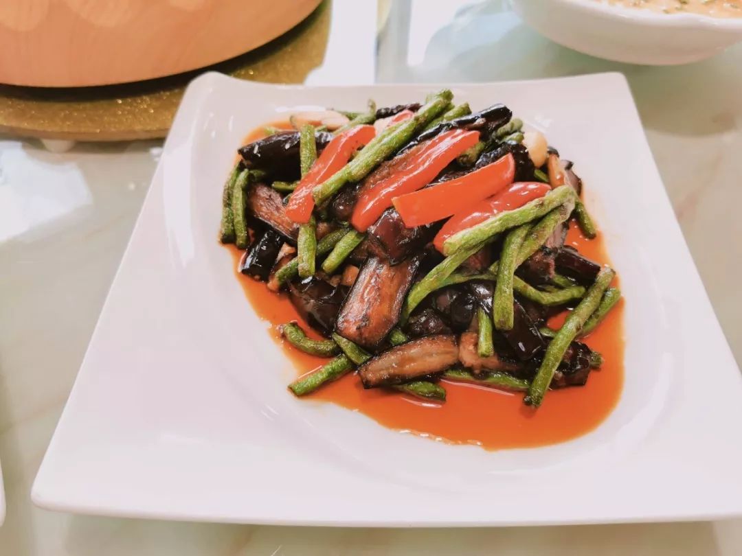 众多美味等你来吃,还等什么!仅88元抢贵阳潮汇利源海鲜酒楼套餐