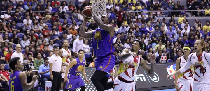 泰伦斯琼斯空砍42分,火箭泰伦斯琼斯虐菜