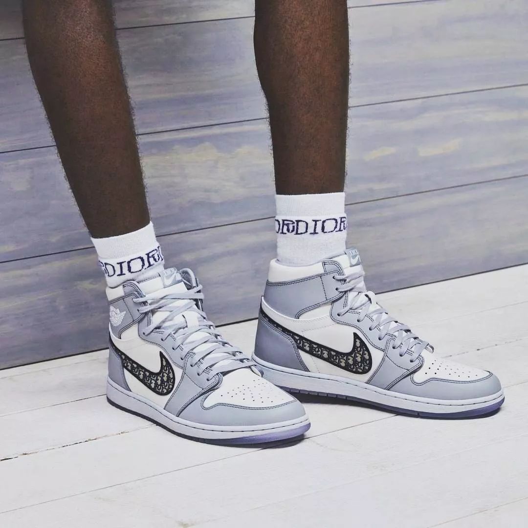 迪奥aj刚出的时候多少钱,迪奥aj高帮联名多少钱