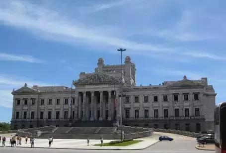 乌拉圭生活是什么样子的,乌拉圭怎么样