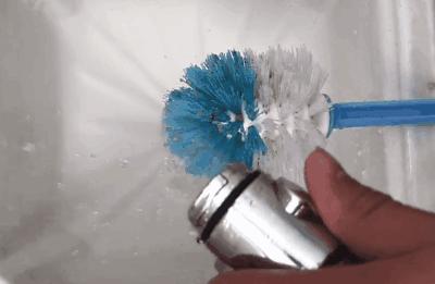 马桶壁出现红色污垢,马桶壁顽固黄垢