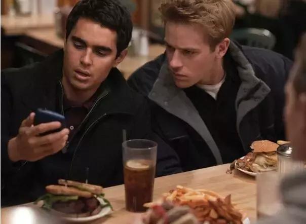 学习英语的十个好处用英语表达,读英语报纸对学英语好处