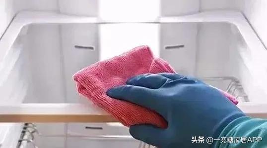 被冰箱PUA的年轻人:“妈!救救我吧!”