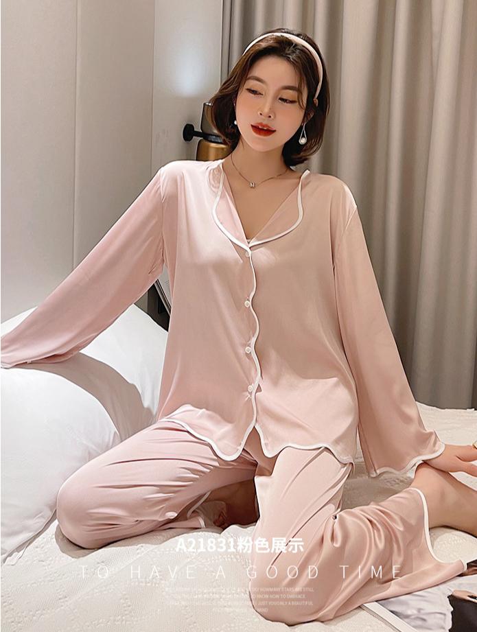 夏天穿的冰丝睡衣,精致的女人有件睡衣