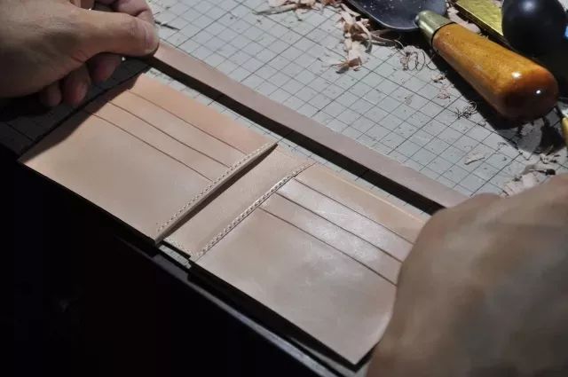 钱包夹包的制作,钱包制作教程真皮包边
