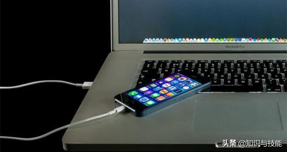 相册的视频怎么保存到手机u盘,手机里的照片视频怎样保存下来