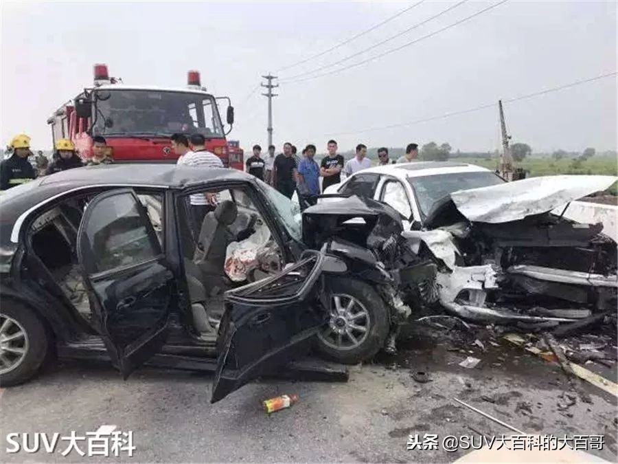 脚底很软怎么回事啊,脚底软怎么回事