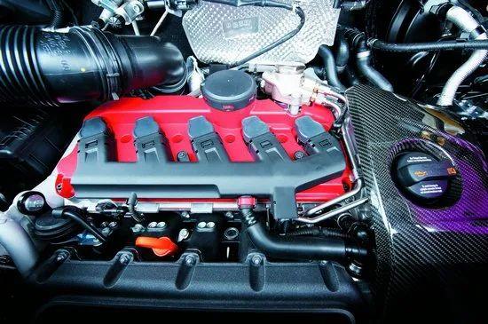 看惯了四缸发动机？不如怀念一下五缸机