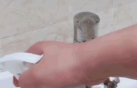 墙壁发霉用什么除霉,家里墙发霉掉皮怎么办