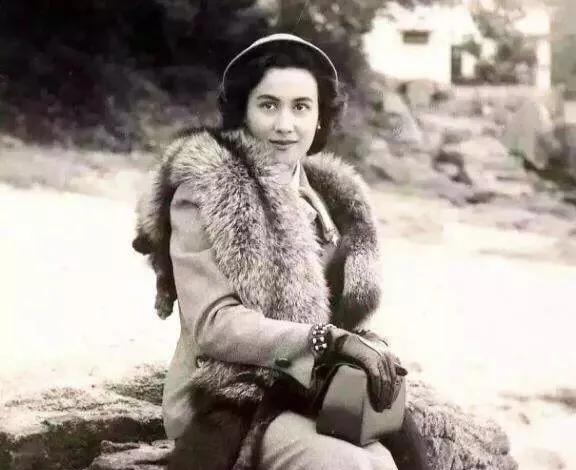 赌王何鸿燊5000亿家产如何分配,赌王何鸿燊哪个老婆的财产最多