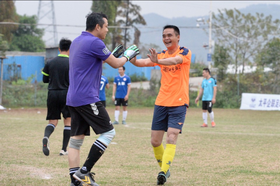 【再打前浪】这里依然有草根足球激情的浪花