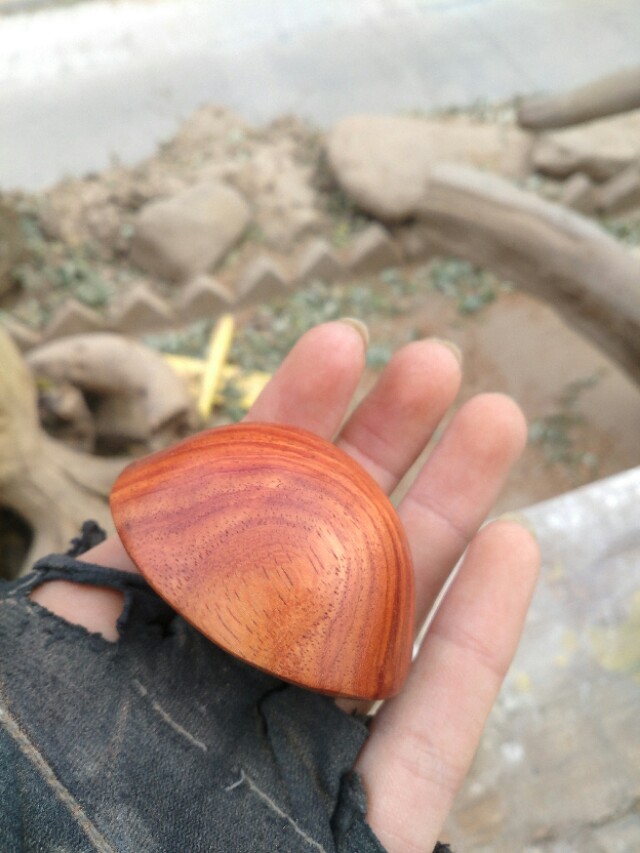 木雕富甲天下手把件制作视频,木雕入门教学简单小件