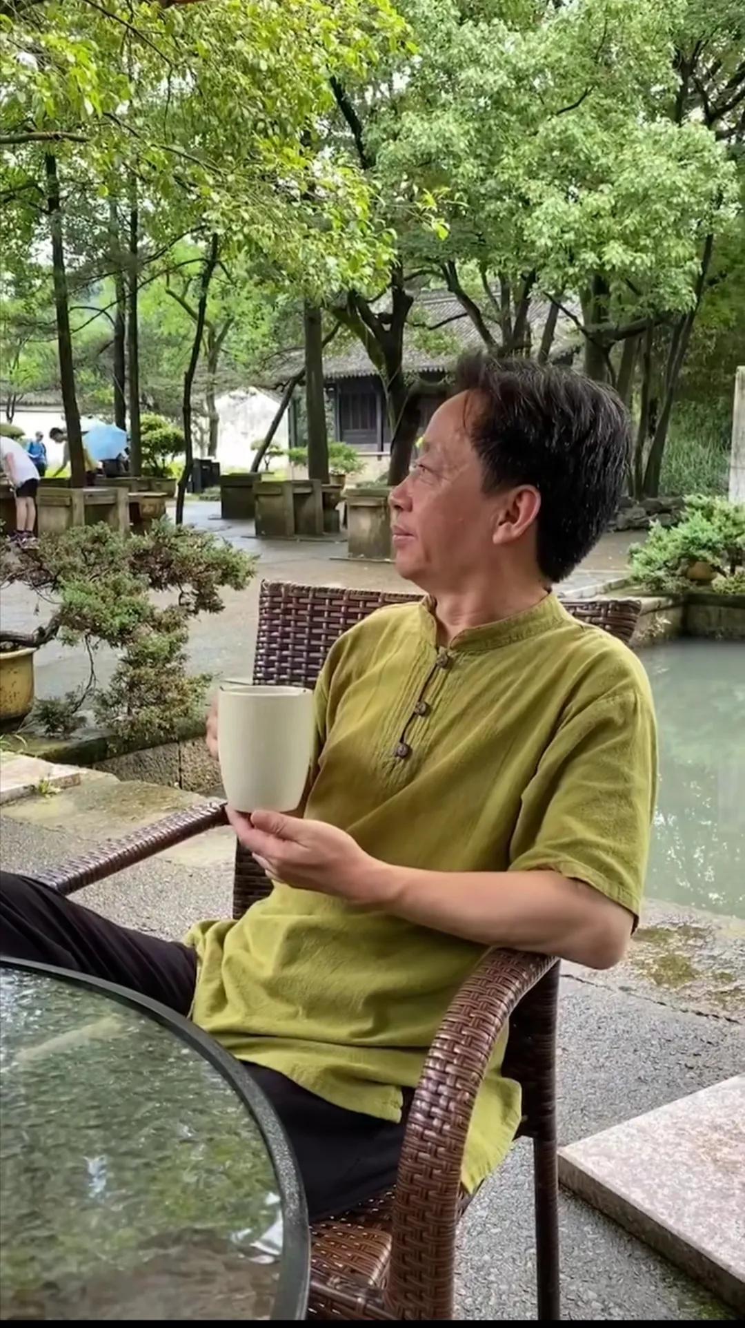 卧庐诗话@有趣的性灵总要相遇