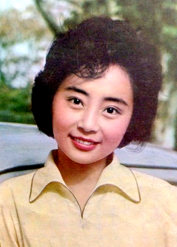 64岁庞敏：《小字辈》演小方，《渴望》饰田莉，后来息影为哪般