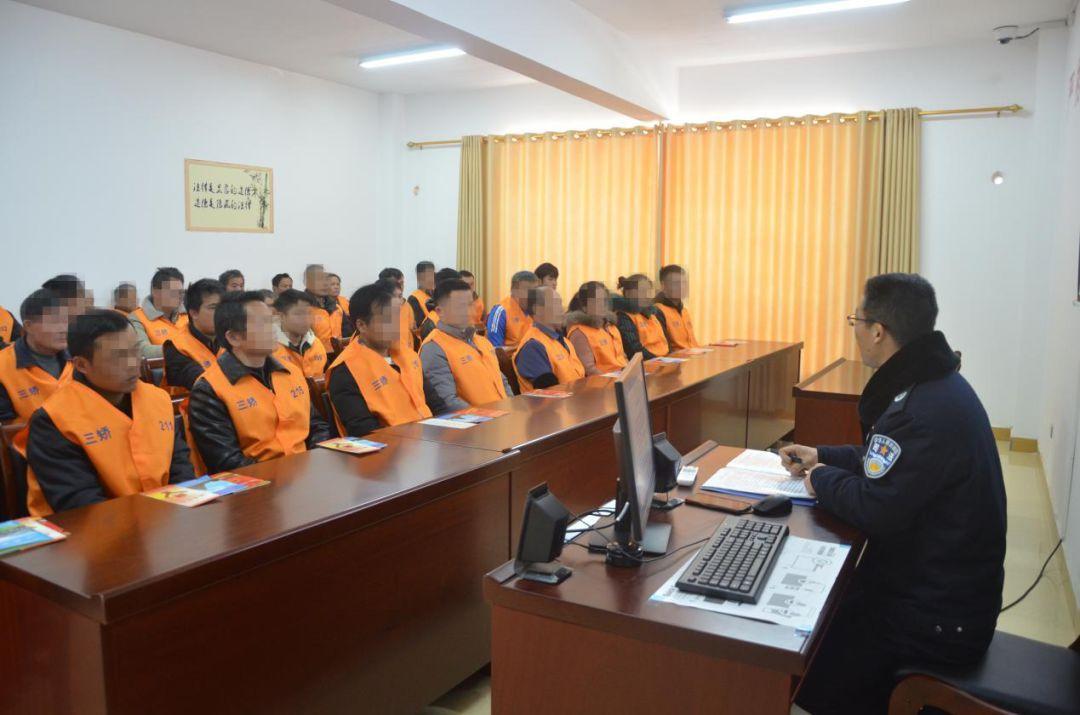 找律师一点作用没有用咋办,找律师花钱不还怎么办呢