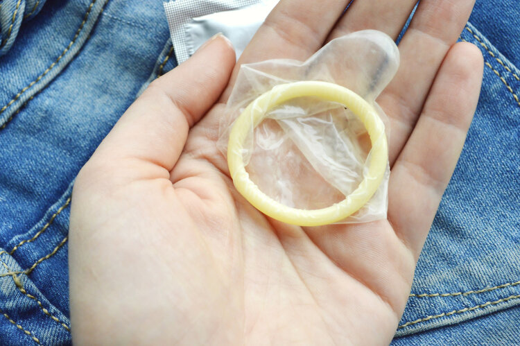 没有*生活性**也能怀孕？医生忠告：这5种避孕方法，没一个靠谱