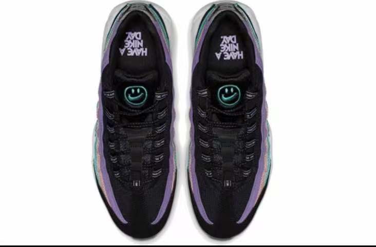 曾经火遍全球的神鞋最新复刻的联名鞋款只需5折就可以买入