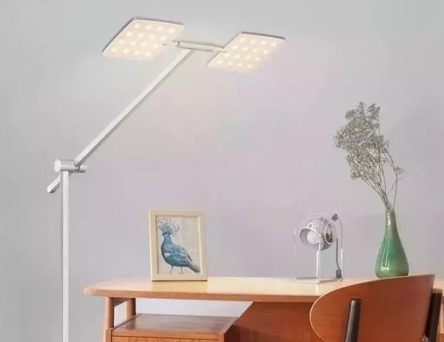 又好看又护眼的台灯,最接近太阳光的台灯才是好台灯啊