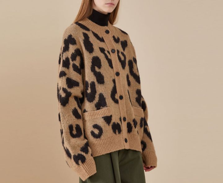 不想穿那些网红卖的衣服?感觉不上档次?也不想选奢侈品?