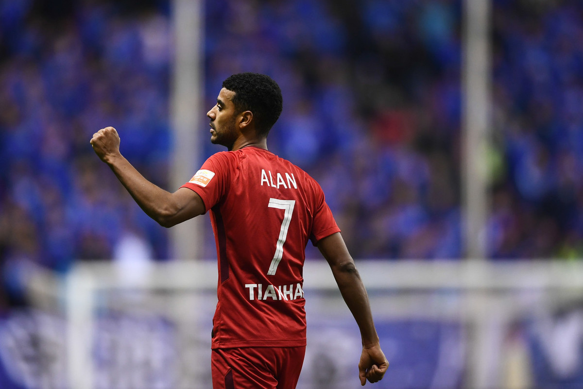 归化国脚阿兰回归巴甲,国足归化球员阿兰上过国家队