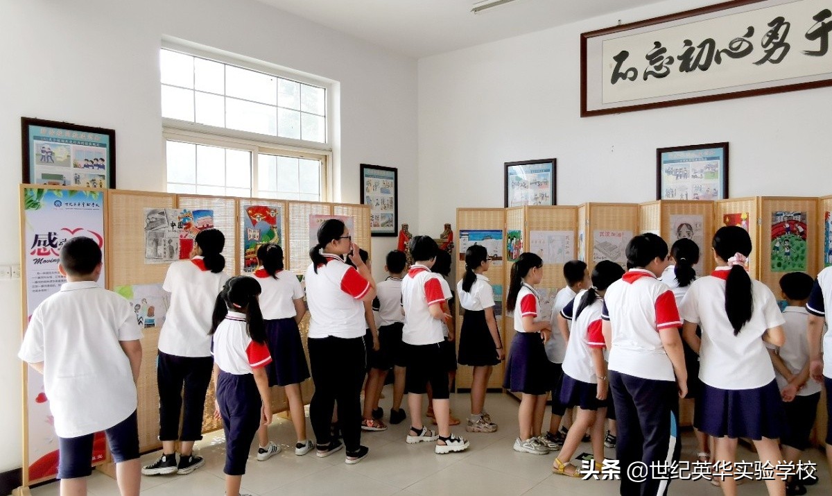 生活中温暖感人的瞬间绘画作品,记录暖人心感人瞬间绘画