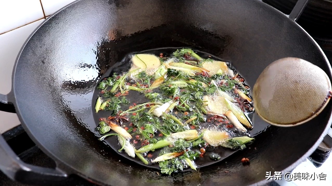 教你在家做黄豆辣椒酱,又香又辣又过瘾,比买的好吃多了