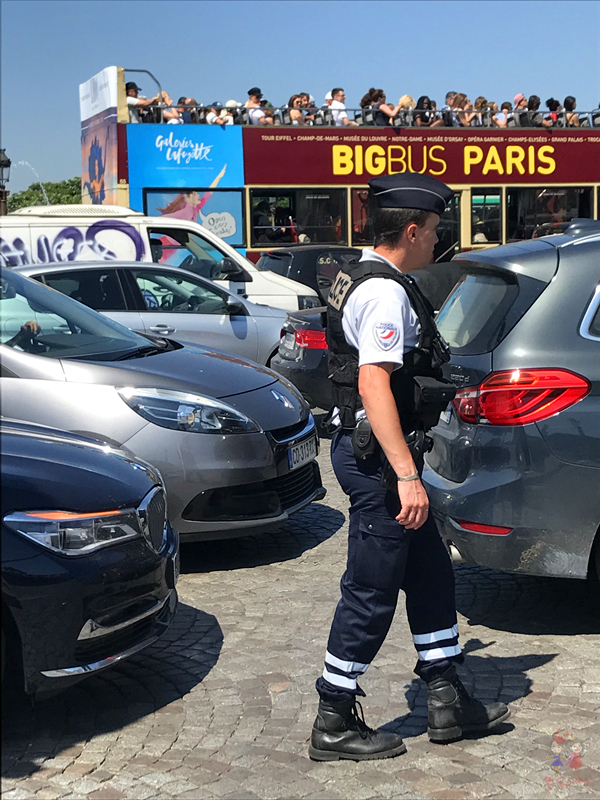 巴黎女人漂亮吗,为什么巴黎人都那么时尚