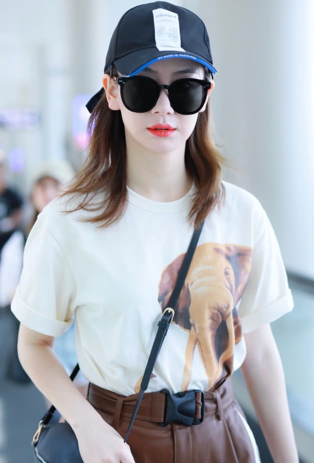 戚薇穿板栗裤子,戚薇穿高腰裤好看吗