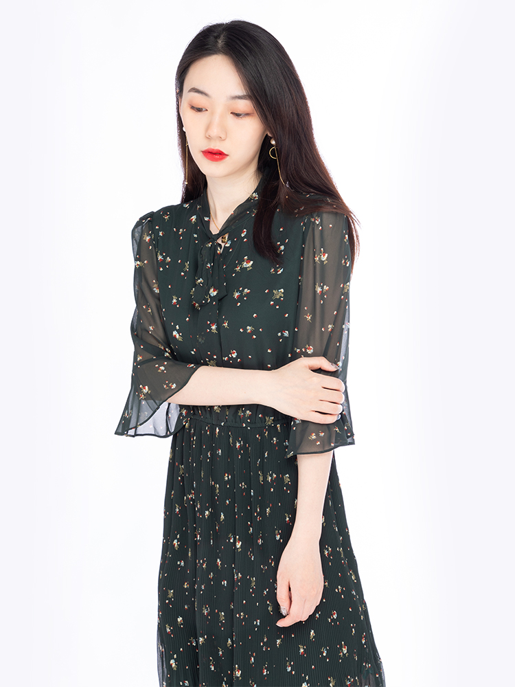 时尚芭莎年度派对结束，学女星红毯穿搭