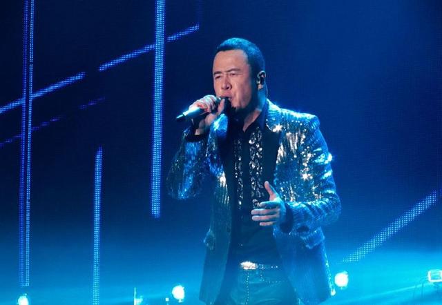 杨坤悲惨的成名经历,杨坤成名前演出