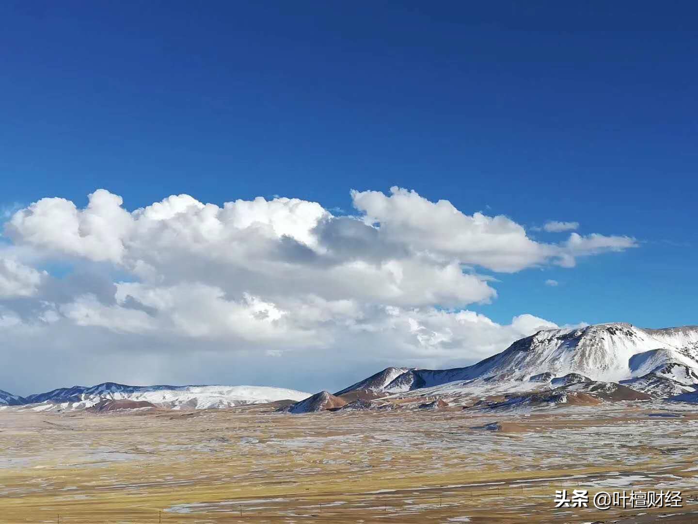 在千钧一发时刻挽救了一条生命,在危急的时刻猛然想出办法成语