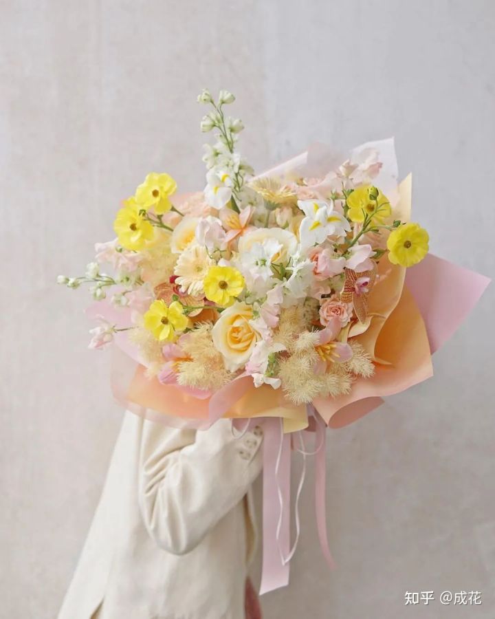 卖花包装纸选什么颜色,新手开花店怎么选择包装纸