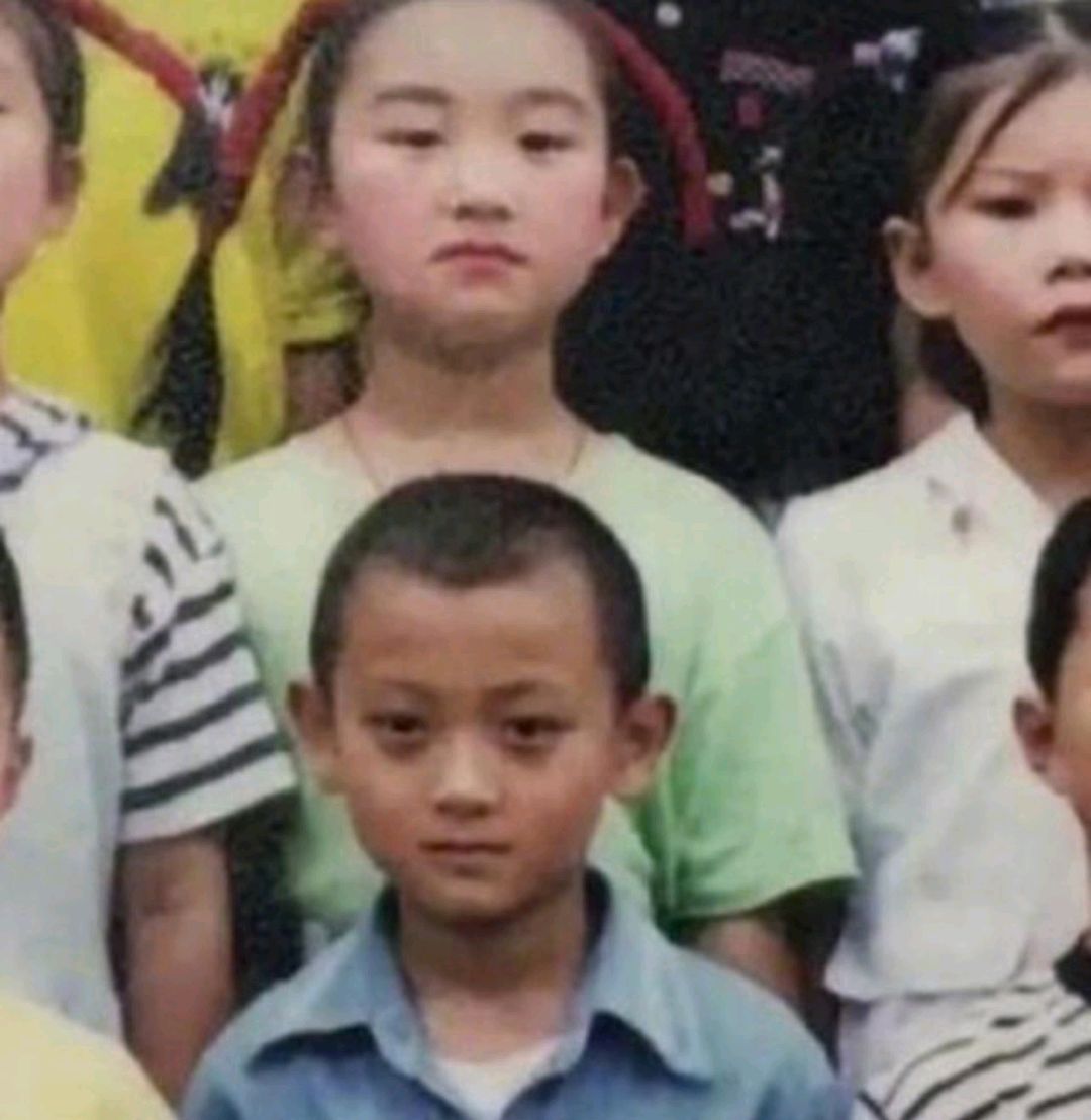 周杰伦曾发歌怼过罗志祥?潘玮柏、黄子韬、李雨桐都上热搜