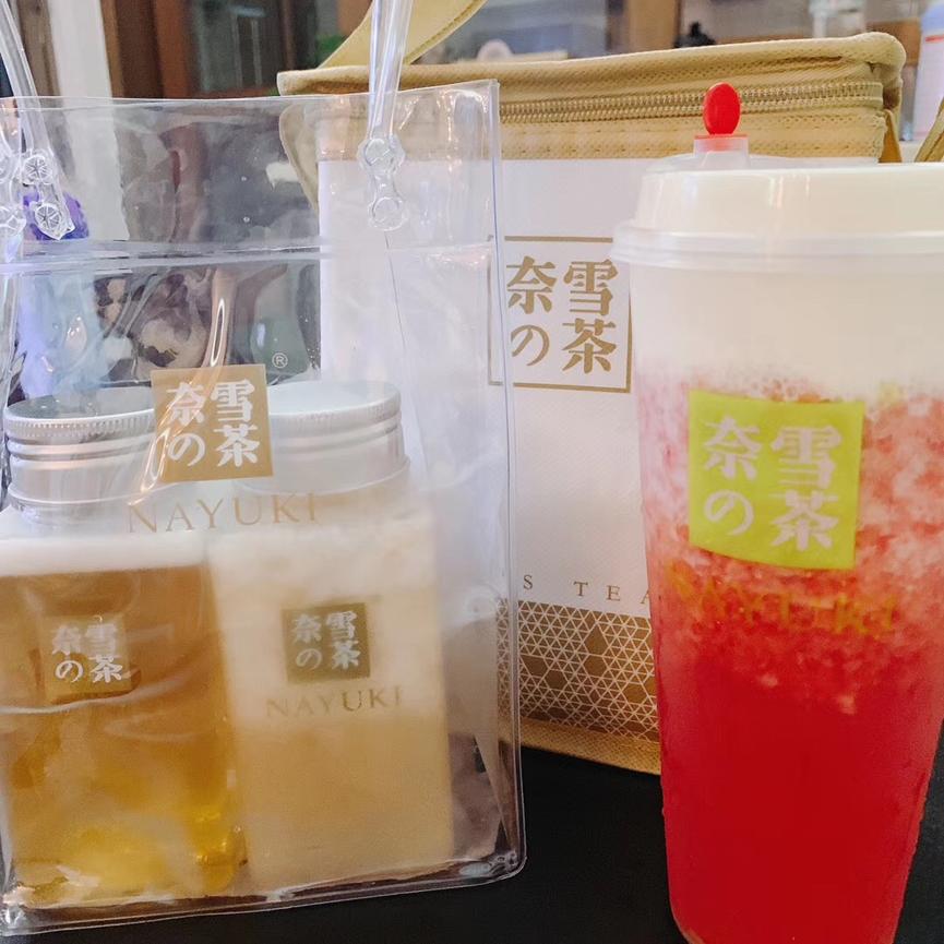 一边写一边流口水,红谷滩这些店可要好好的啊,脱下口罩我就来