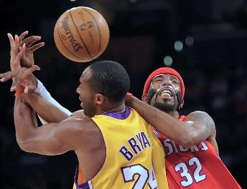 科比在espn历年排名变化,espn把科比排到40皮尔斯