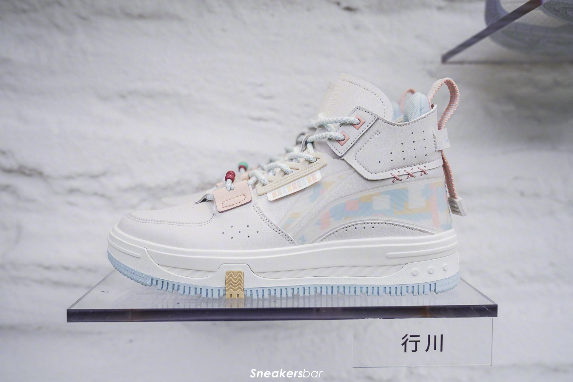 李宁鞋子时装周秀款,李宁走秀款鞋女鞋板鞋