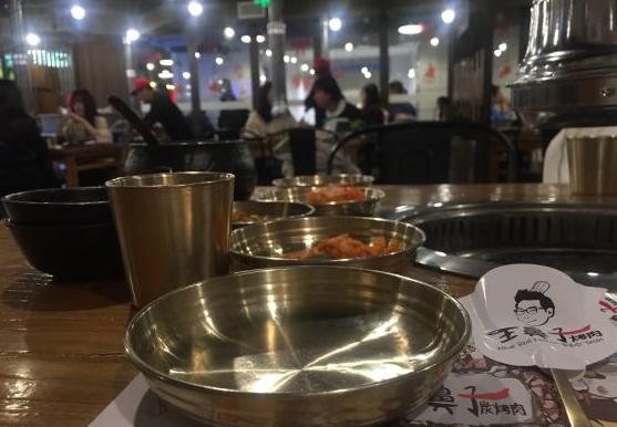 首尔runningman打卡,runningman王鼻子小黑屋