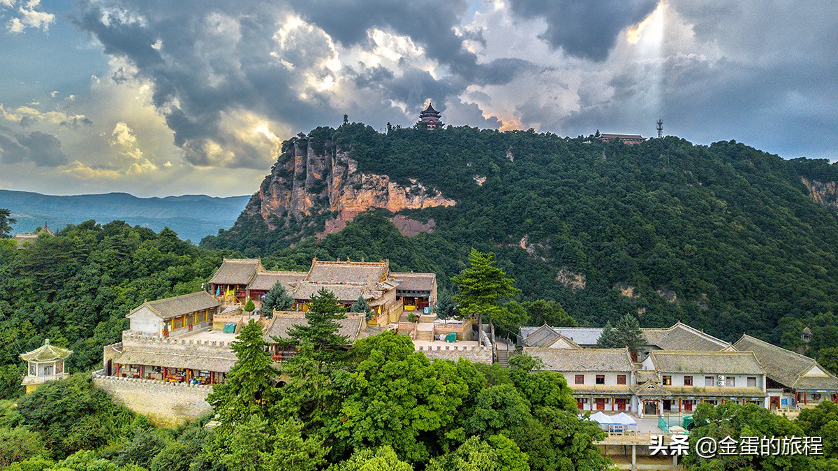 中国道教十大名山崆峒山景点图片,游览崆峒山道观走哪条路线