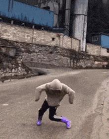 搞笑gif嫂子包饺子,搞笑gif姑娘你这次真的是玩过头了