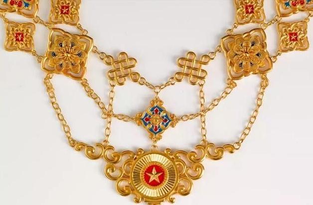 共和国勋章是不是黄金的,共和国勋章是多少克黄金制成