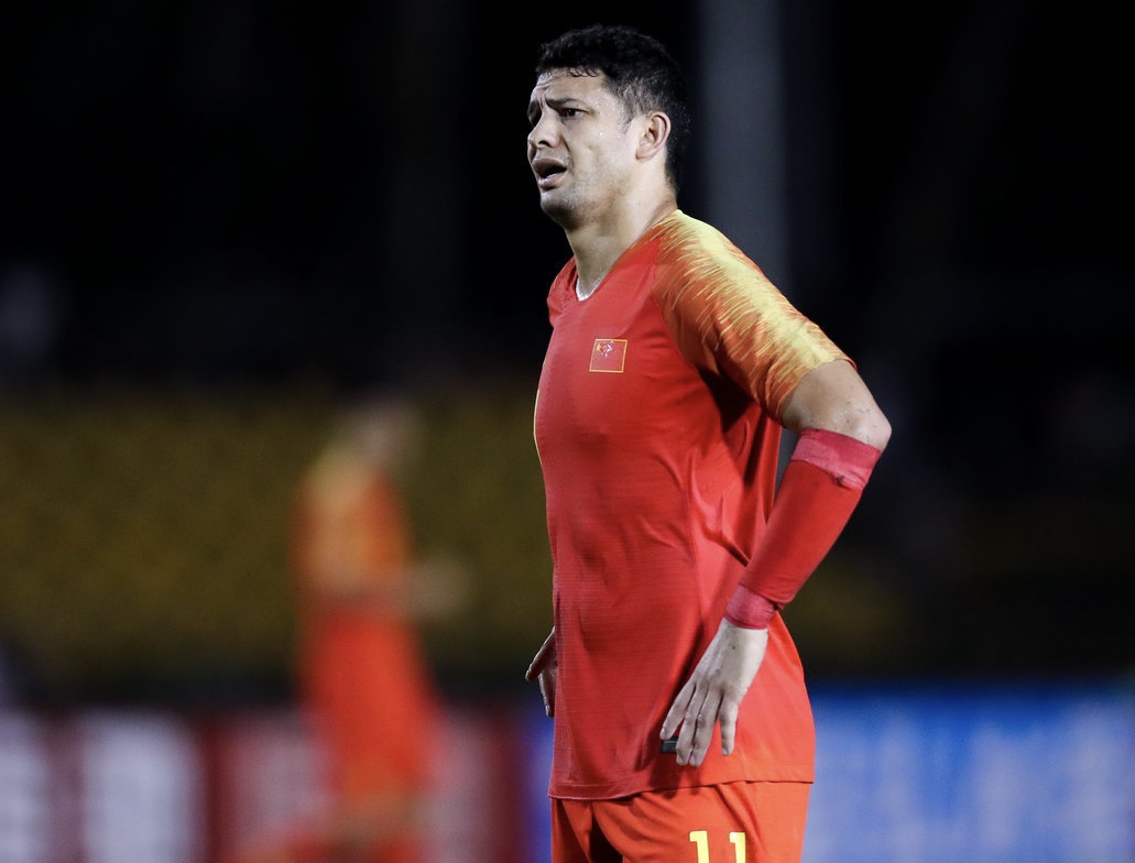 国足低迷失利武磊浪射问题凸显,国足1比3不敌越南无缘世界杯