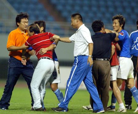 重温鲁能夺冠时刻,重温鲁能2010夺冠