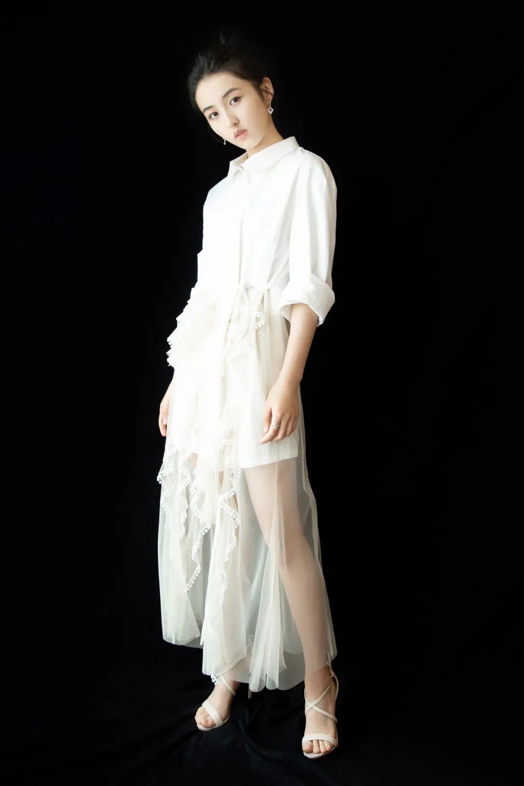 所有女生！帮你扒了10位女明星的*服私**，520照着穿就对啦