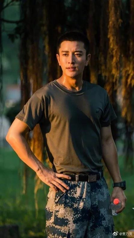 李小璐贾乃亮短发,李小璐贾乃亮销量