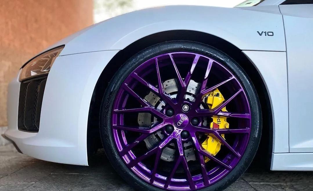 奥迪r8碳纤维车体,碳纤维奥迪r8