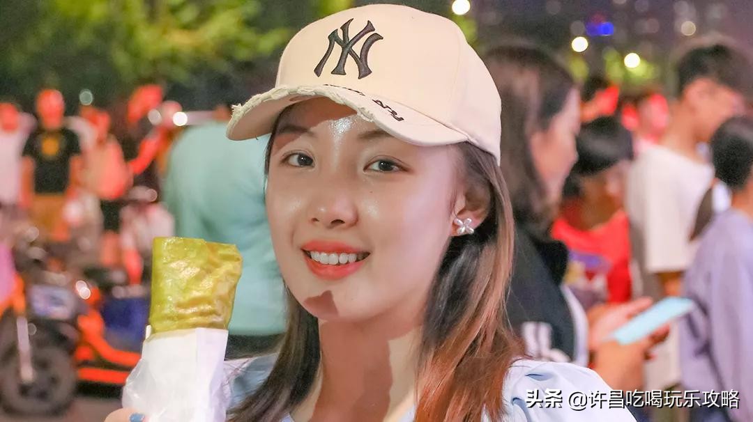 许昌学院南门好停车吗,许昌学院南门附近美食